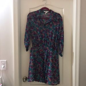 BCBG chiffon floral pattern Dress. Size M